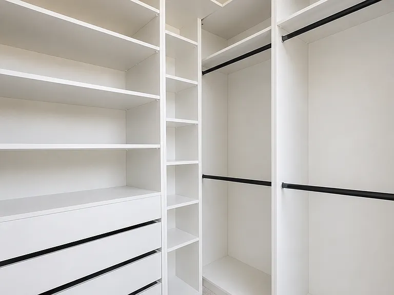 411 Toyama Dr — Photo 18