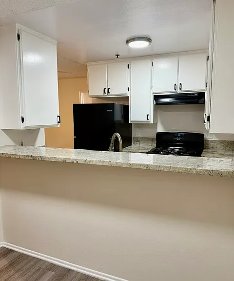 5000 Echo Street — Photo 5