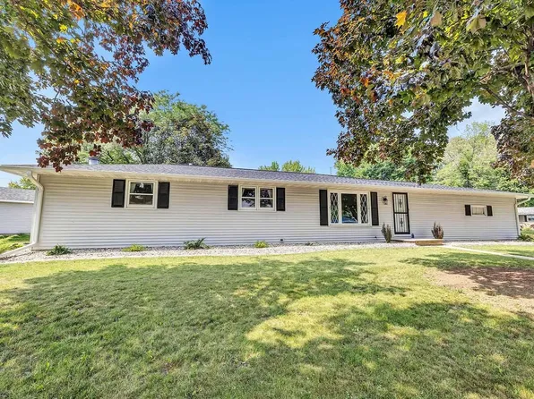 W2057 Patrick St, Freedom, WI 54130