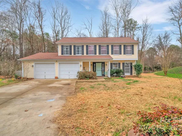 9600 Mersham Ct, Charlotte, NC 28269