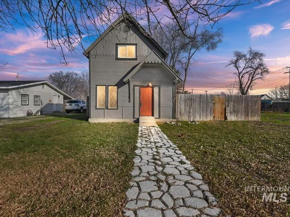 213 E Freeport St, Caldwell, ID 83605