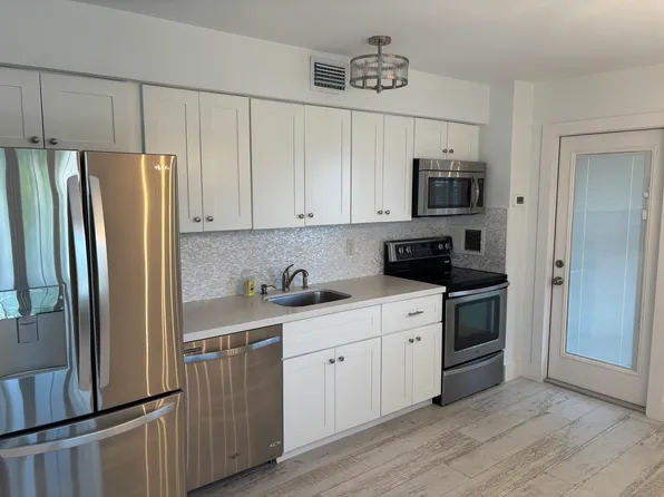 220 Inlet Way, West Palm Beach, FL