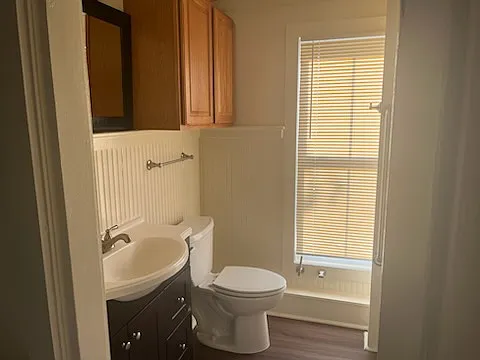 105 Ohio Ave #203