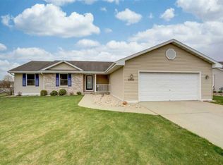 3900 Labrador Dr, Janesville, WI 53546