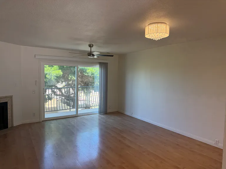 4624 W Point Loma Blvd #9 — Photo 10