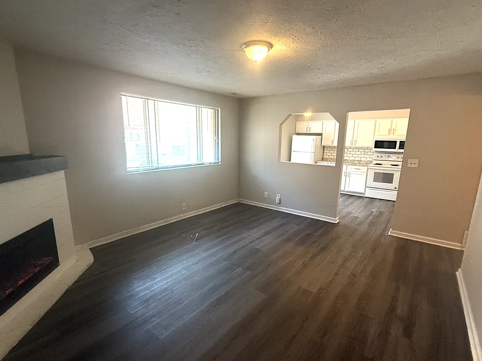 4210 Huntington Ave