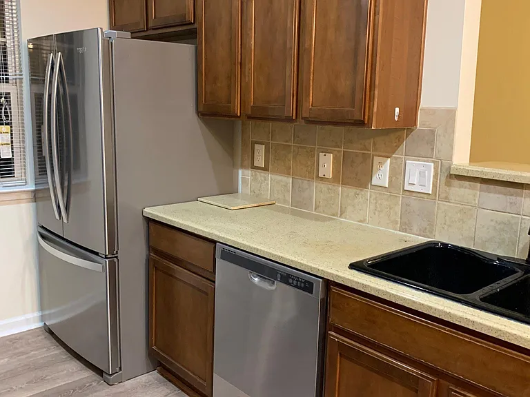 245 Linden Park Ln — Photo 12