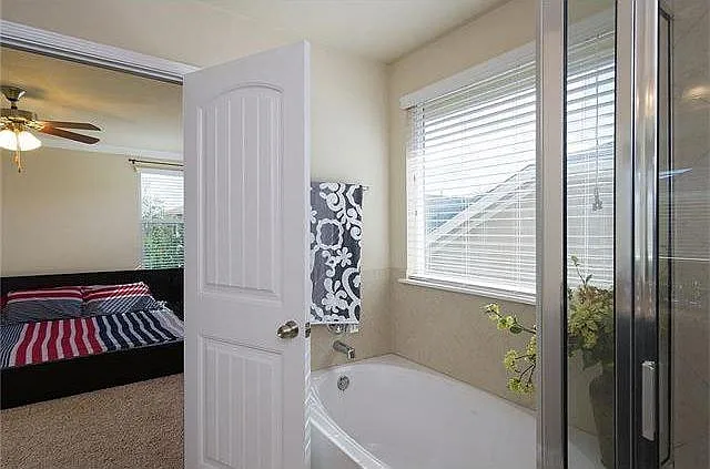 1512 Sugarberry Ln — Photo 3