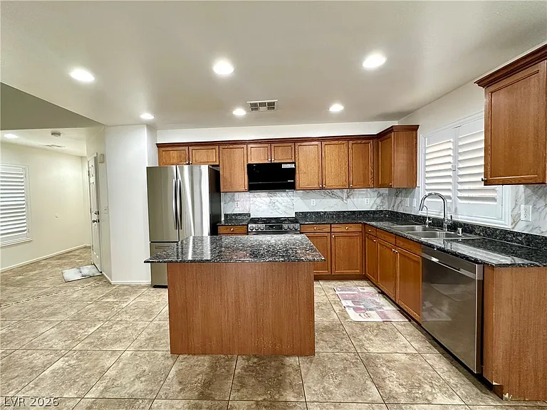 8020 Allensford Ave — Photo 4