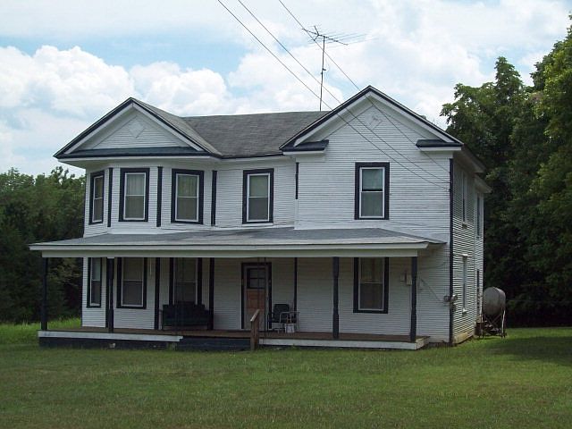 2nd image of 1727 Gallion Town Rd