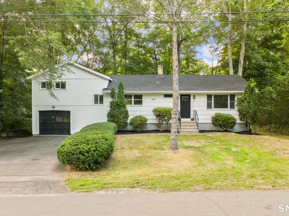 18 Happy Acres Road, Clinton, CT 06413