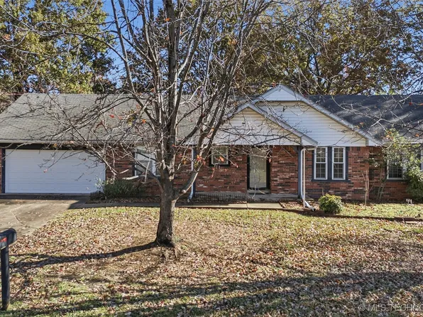 1210 Parkland Ave, Claremore, OK 74017