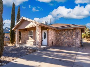 267 Barrel Cactus Dr, Horizon City, TX 79928