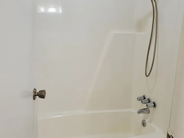 74 Lakeshore Ct #81-1 — Photo 14