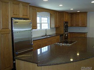 1st image of 170 Mimosa Dr