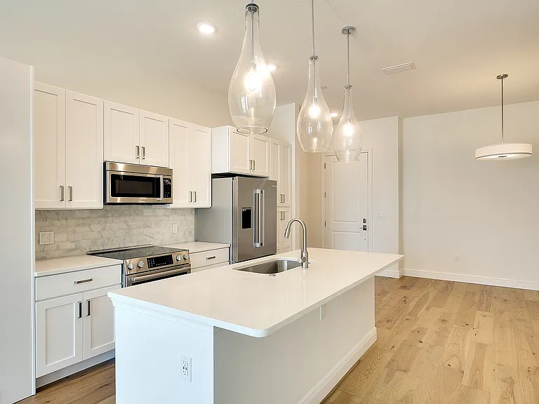600 3rd Ave S #504 — Photo 14