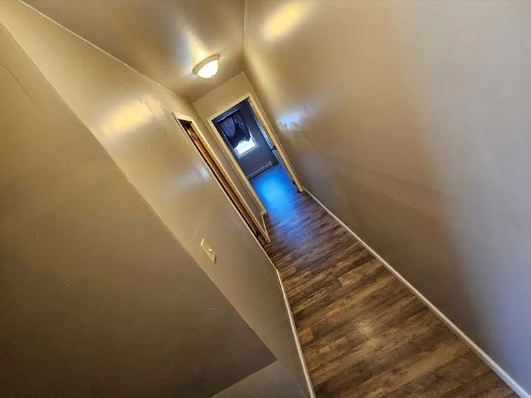 321 N Vine St — Photo 6