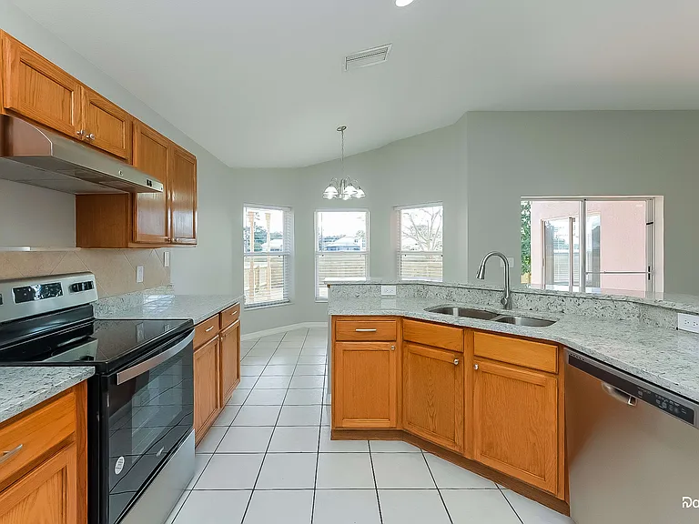 1723 Westerly Dr — Photo 2