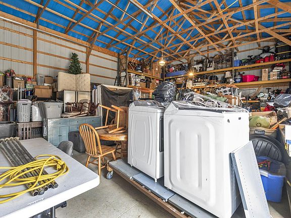 4th image of 1602 Troy Rd