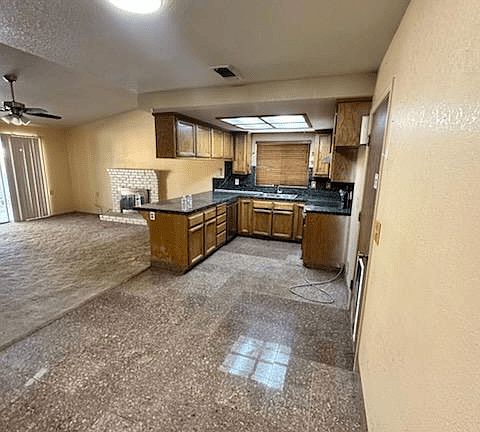3rd image of 3983 Biglow Dr