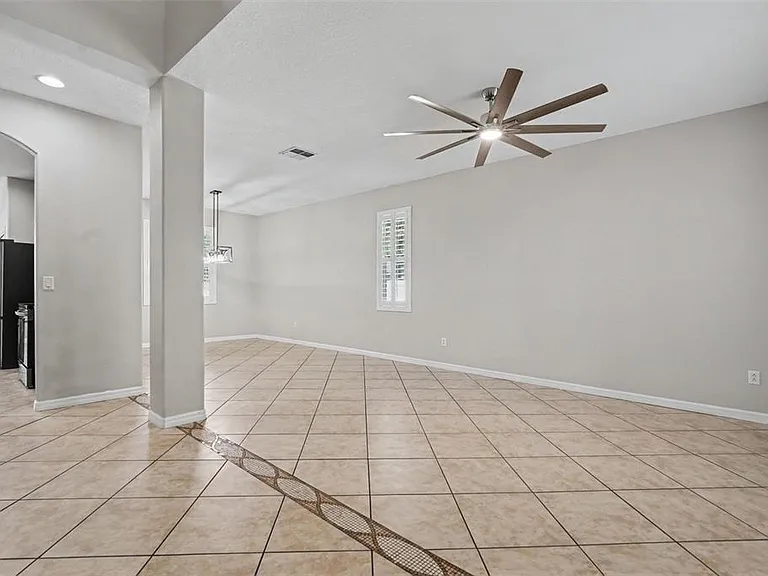 301 Fern Gulley Dr — Photo 5