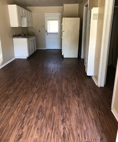 2810 Russell Ave — Photo 2