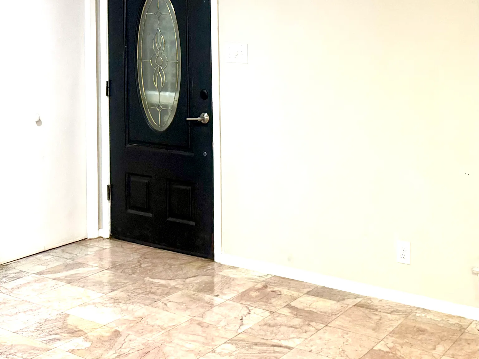 3 bed, 1553 sqft, $1,950 — Photo 3