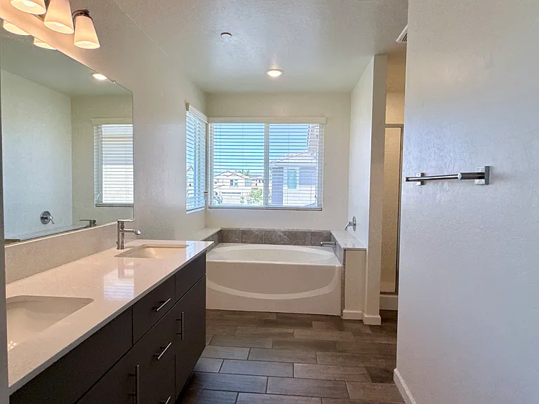 1950 Kelly Ln — Photo 15