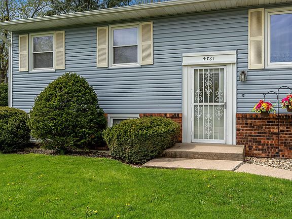 3rd image of 4761 Artina Ct