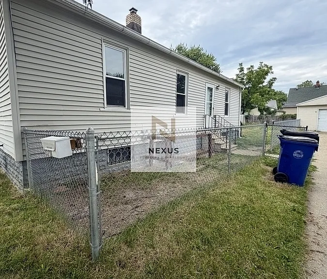 13210 Carrington Ave — Photo 2