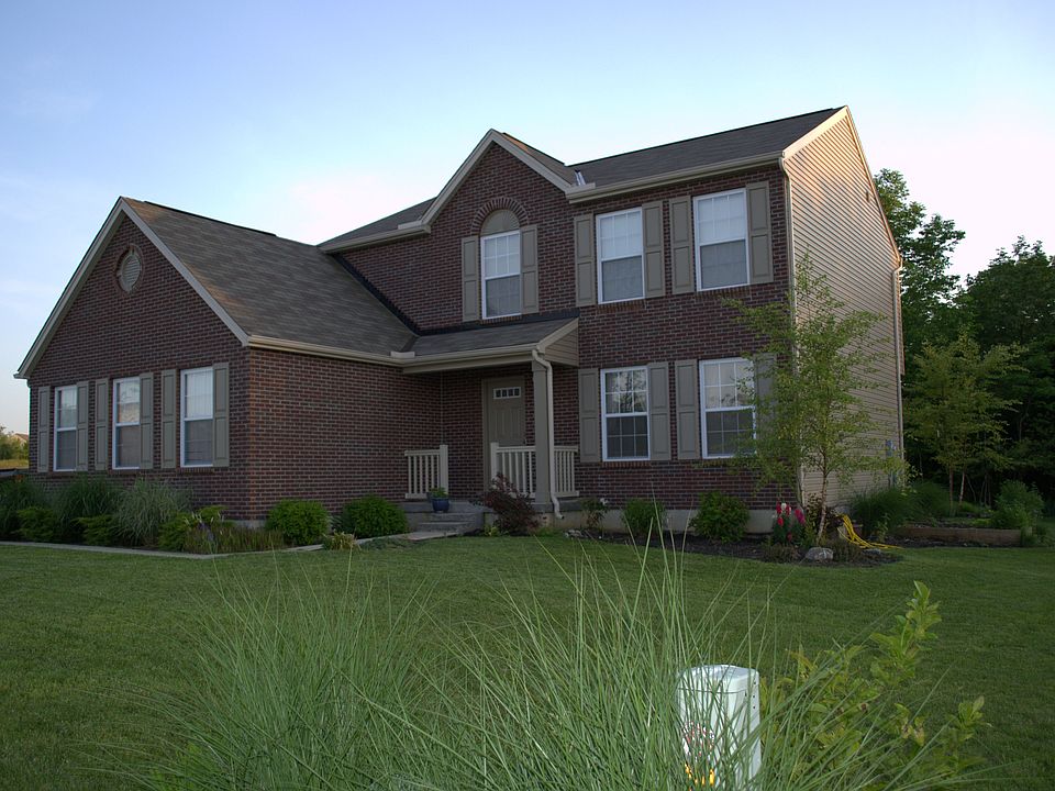 2nd image of 833 Miami Way Dr
