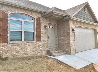 2223 Presley Ln, Springdale, AR 72764