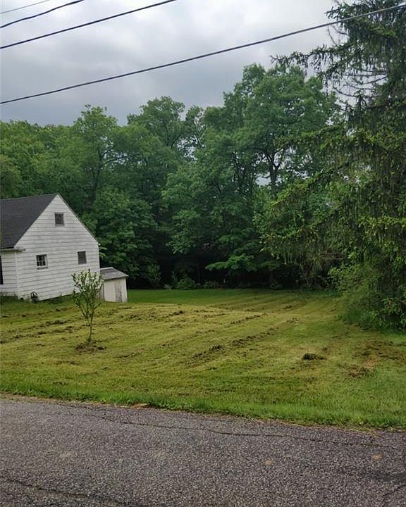 2nd image of 4492 Cleveland St