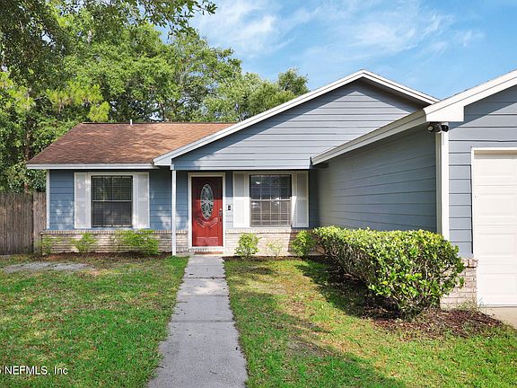 3rd image of 10872 CARRINGTON Court