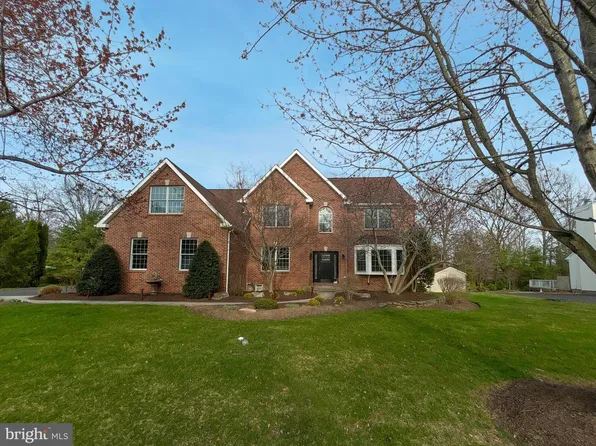 477 Keating Dr, Yardley, PA 19067