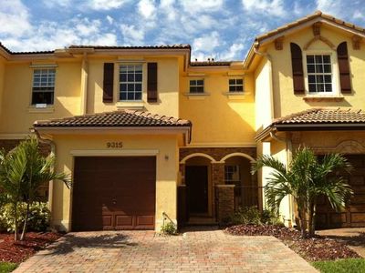 9315 SW 221st St, Cutler Bay, FL, 33190