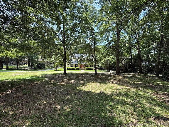 2nd image of 818 Fairwood Dr