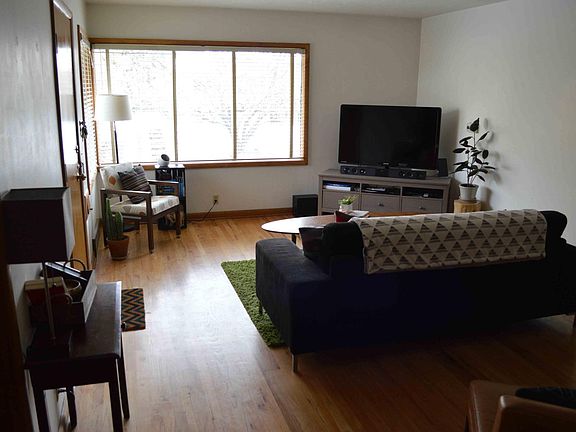 North side living room #3