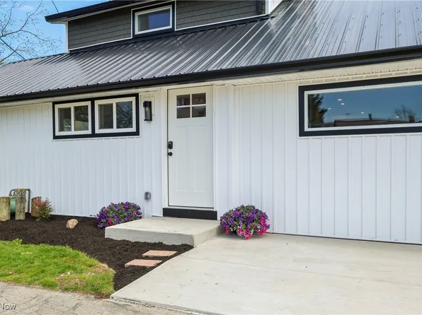 28 Silvern St, Huron, OH 44839