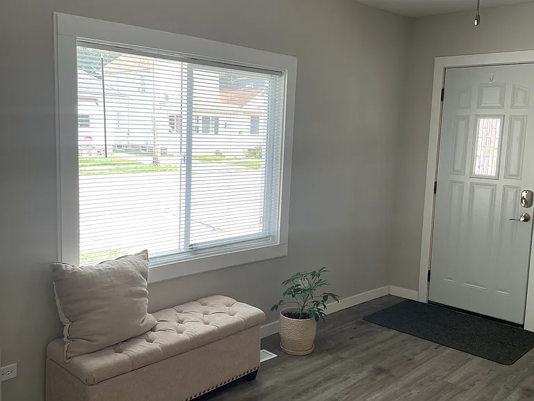 1034 Liberty St — Photo 5
