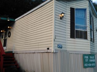 110 Mountaineer Ln, West Mifflin, PA 15122