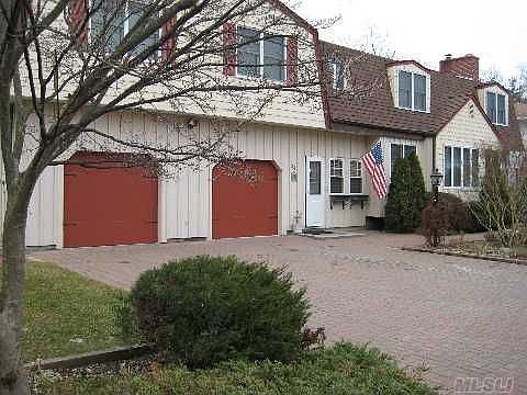 2nd image of 24 Bainbridge Ave