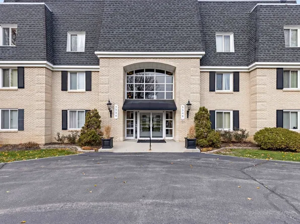 5548 Spring Brook Rd APT 104, Rockford, IL 61114