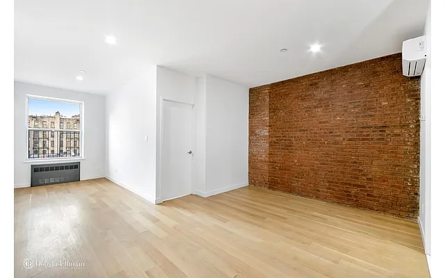 Rented by Douglas Elliman | media 7