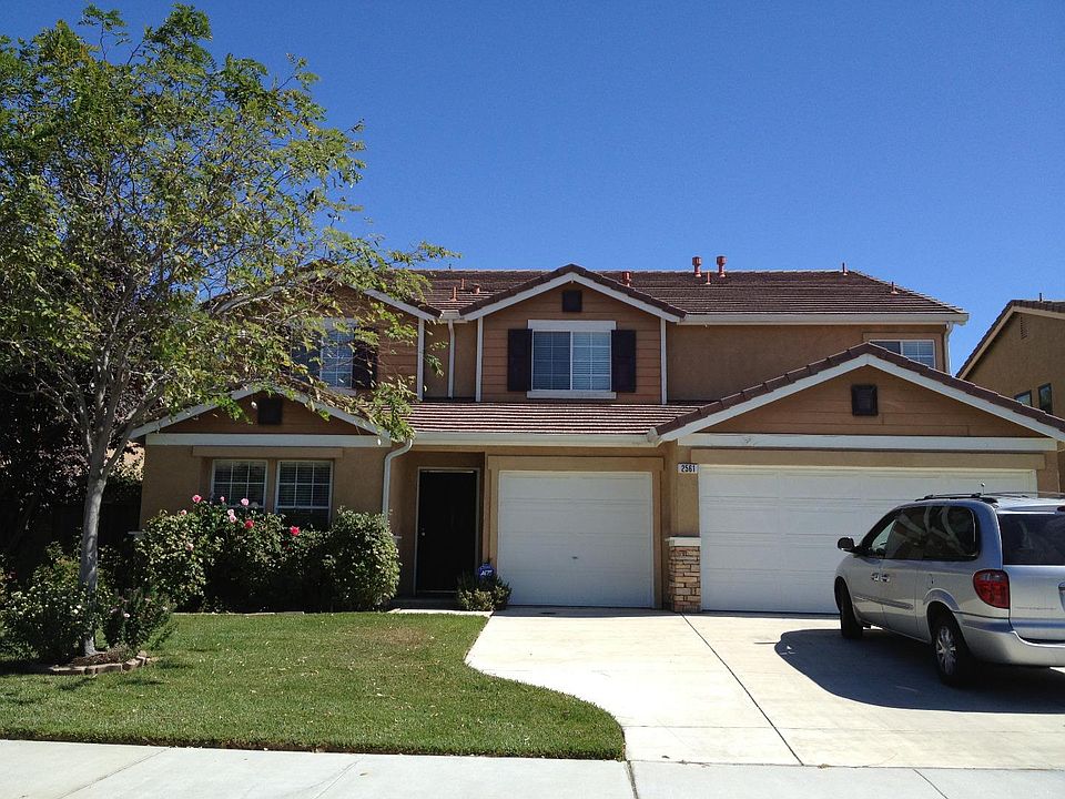 2nd image of 2561 Sadies Dr