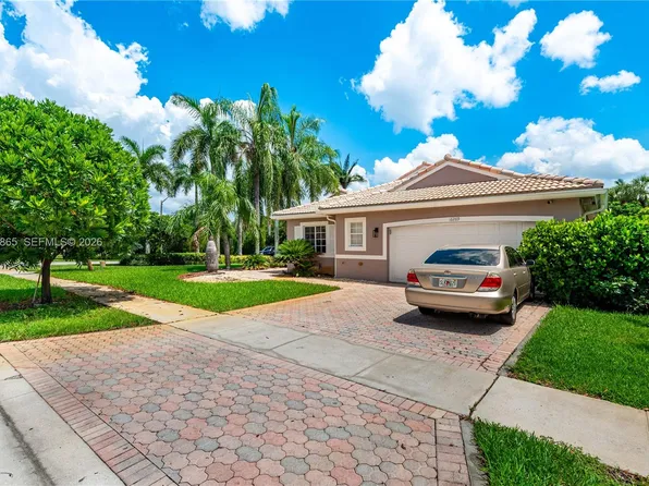 16269 SW 6th St, Pembroke Pines, FL 33027