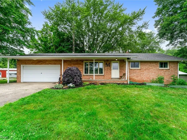 6235 Homeworth Rd, Homeworth, OH 44634
