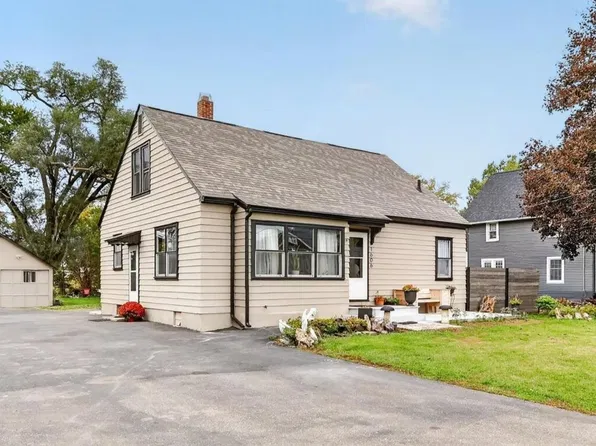 1606 Manchester St, Beloit, WI 53511