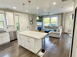 10456 S Sage Canal Way, Sandy, UT 84070