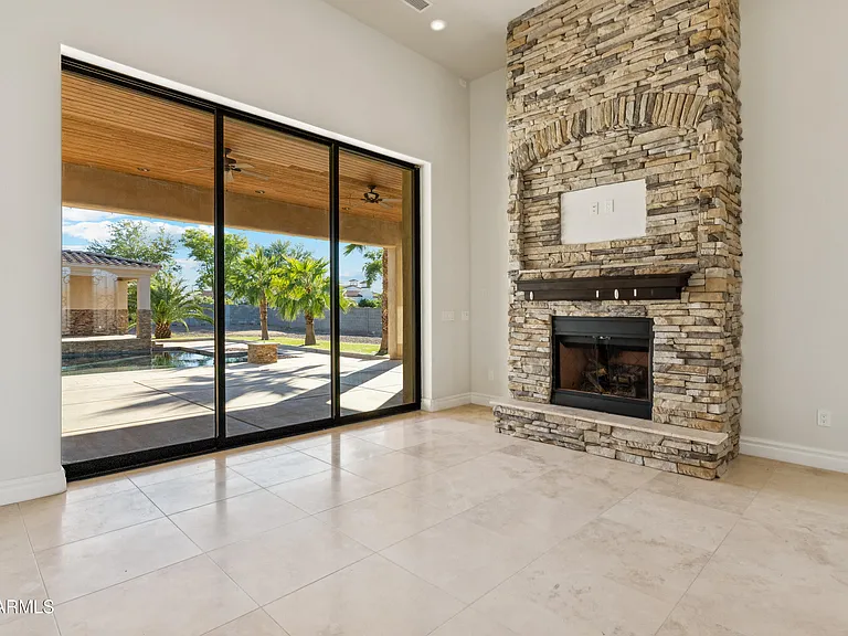 11407 E Bellflower Ct — Photo 11